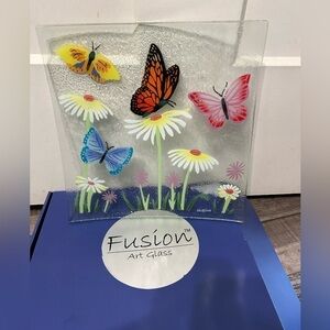 William McGrath InKogneto Fushion Art Glass butterfly concave 10” plate 56405